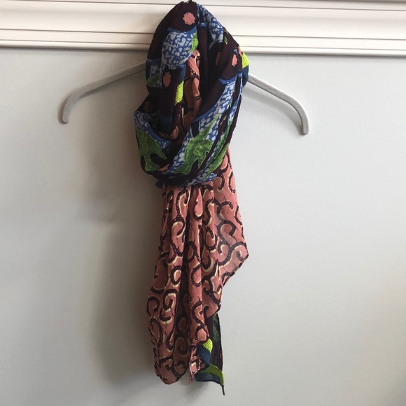 Anthropologie Lightweight Scarf - Picture 4 of 4